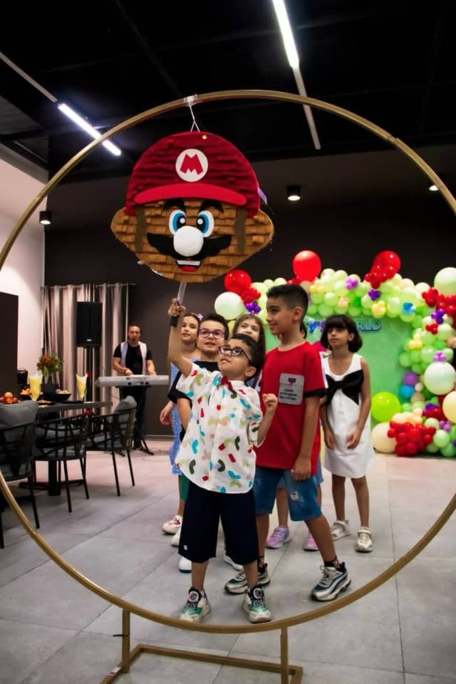 پیناتا پیناتا